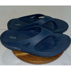 FOM Wave ll Women's sandal‎ Navy sz 6